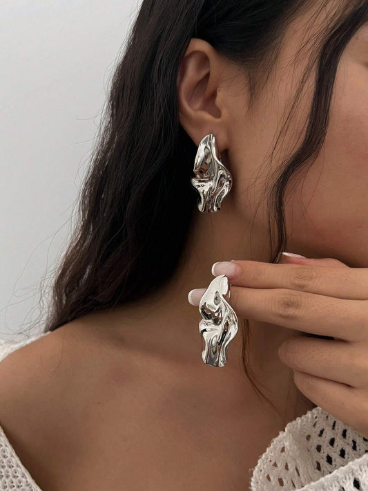 1pair Vintage Asymmetrical Abstract Metal Leaf Drop Earrings