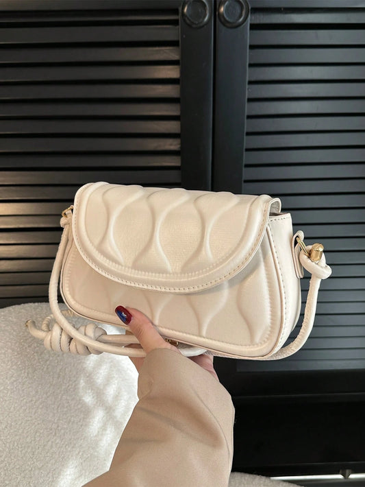 Fashionable Women's Shoulder Bag With Flap Closure