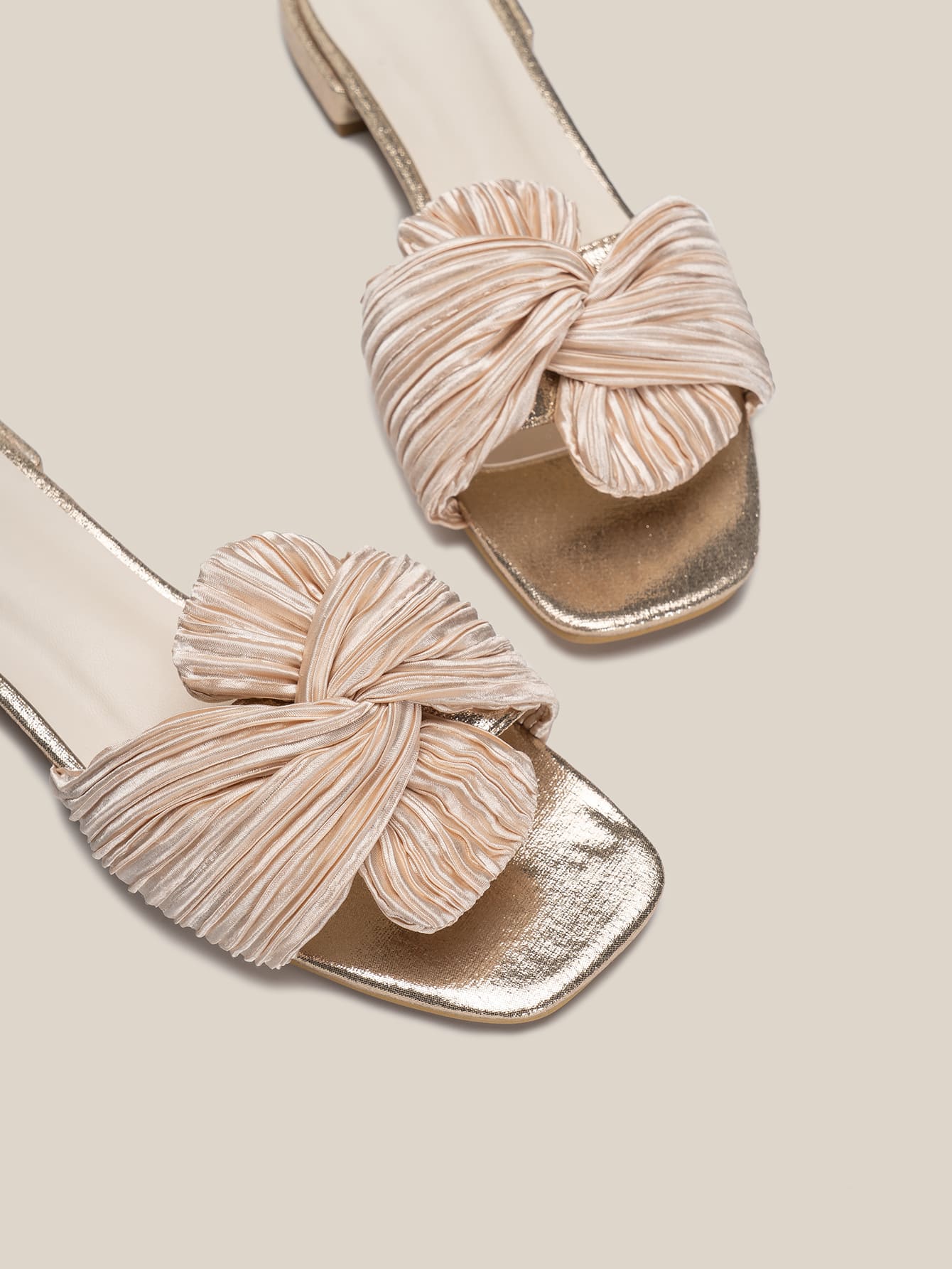 Fashionable Outdoor Flat Slippers shein