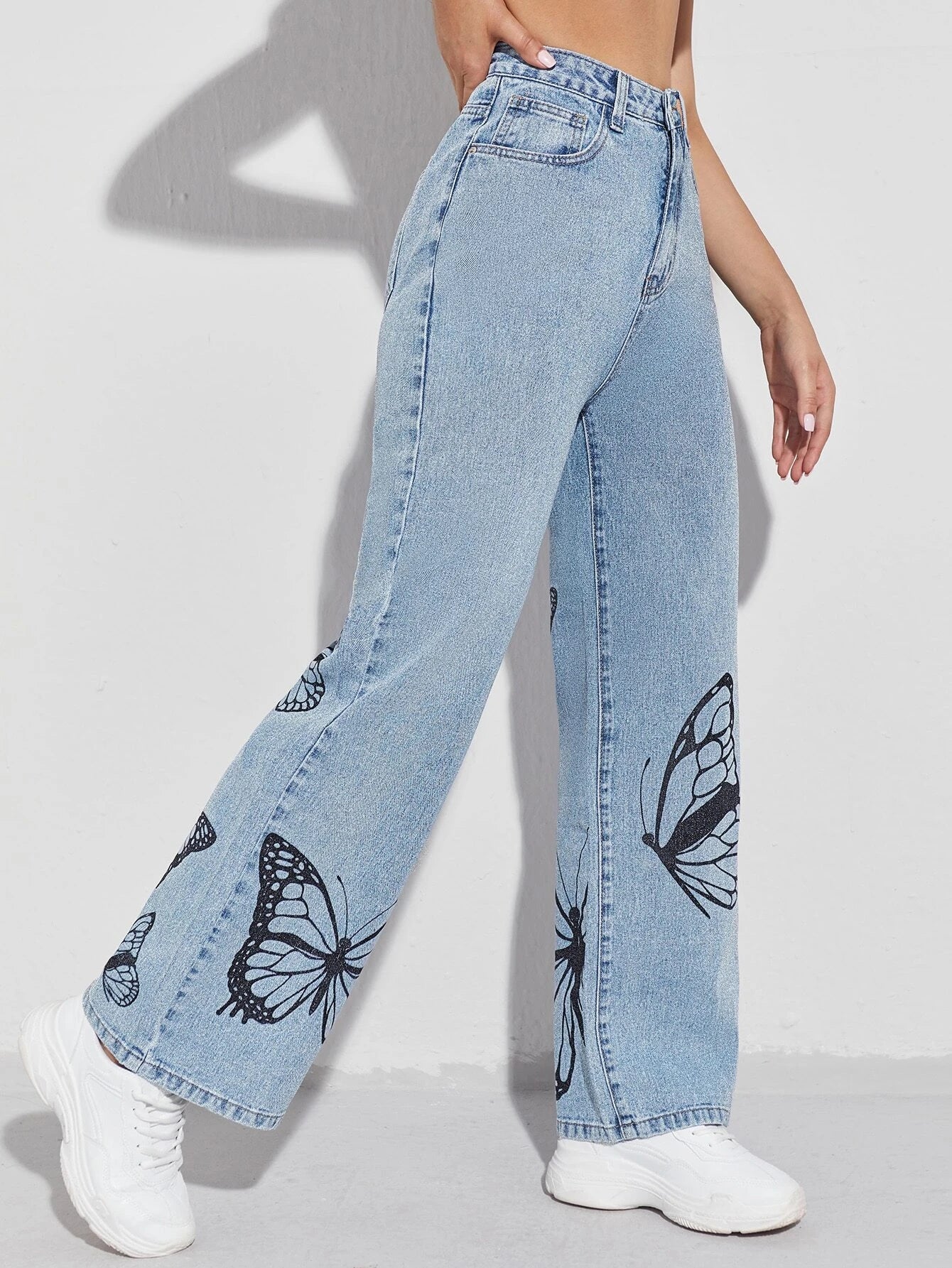 EZwear Butterfly Print Wide Leg Jeans shein