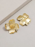 Flower Decor Stud Earrings shein