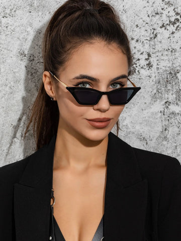 1pc Women Fashionable Plastic Cat Eye Sunglasses shein