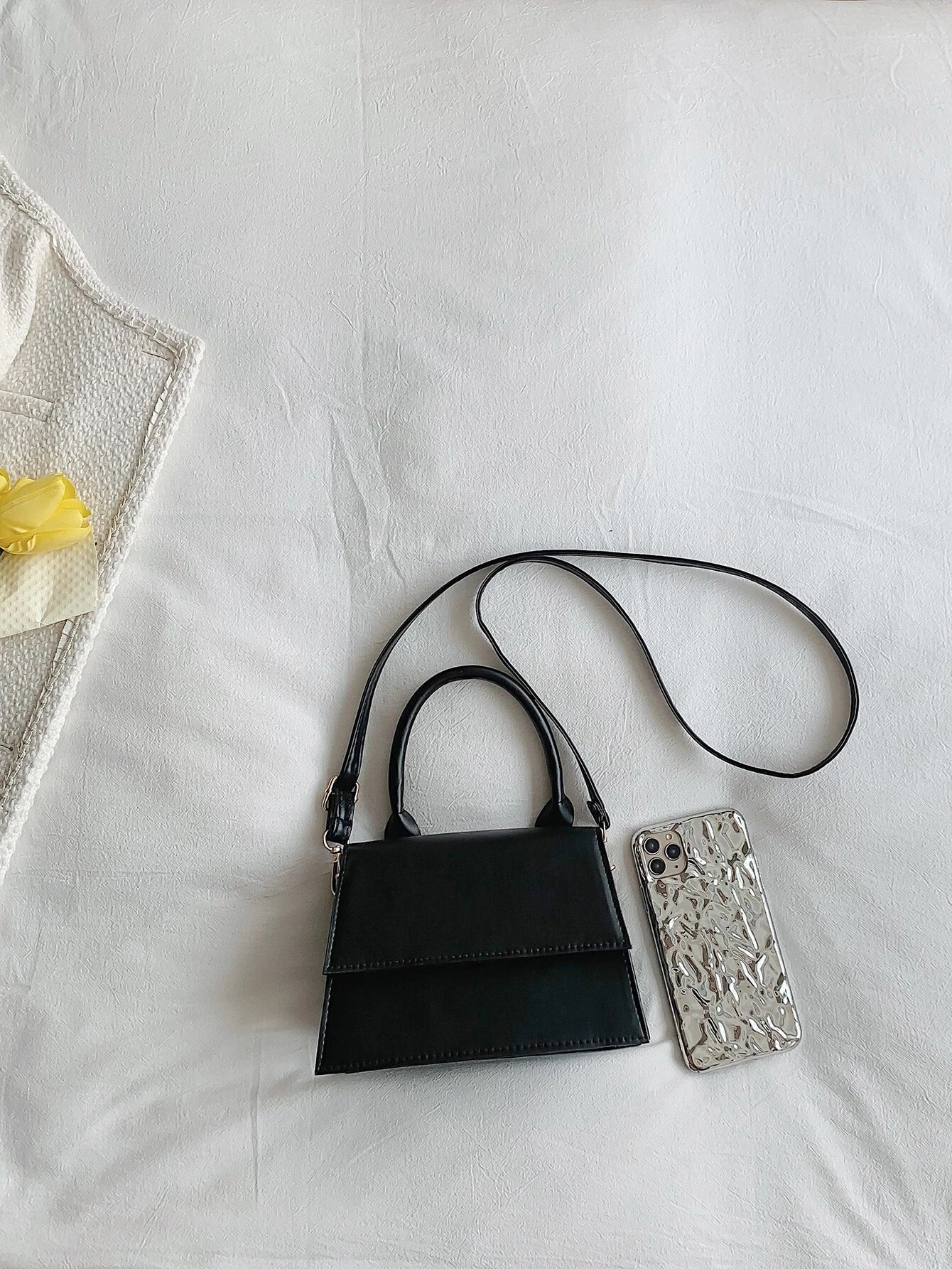 Fashionable Solid Color Flap Mini Handbag shein