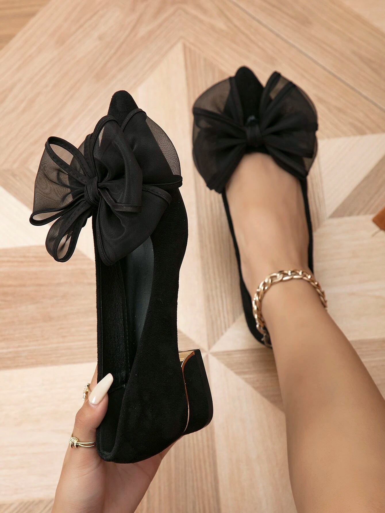 Women Black Faux Suedette Flats, Elegant Bow Decor Point Toe Flats shein