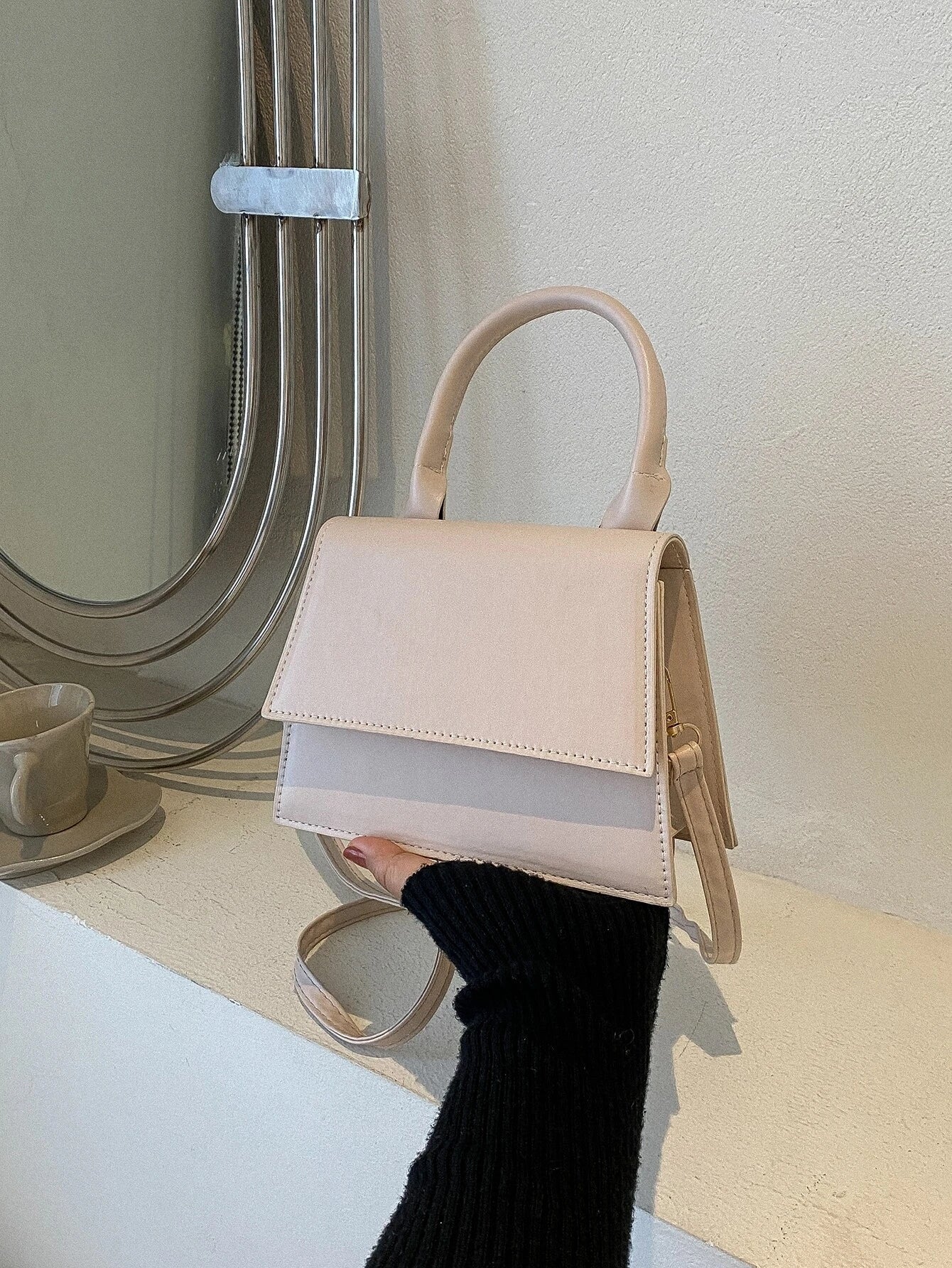 Fashionable Solid Color Flap Mini Handbag shein