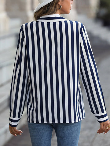 Clasi Vertical Striped Print Button Up Shirt shein