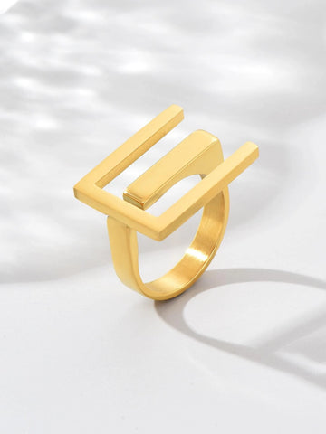 18k Gold Plated Stainless Steel E-Shaped Ring, Suitable For Daily Wear And Holiday Gifts shein