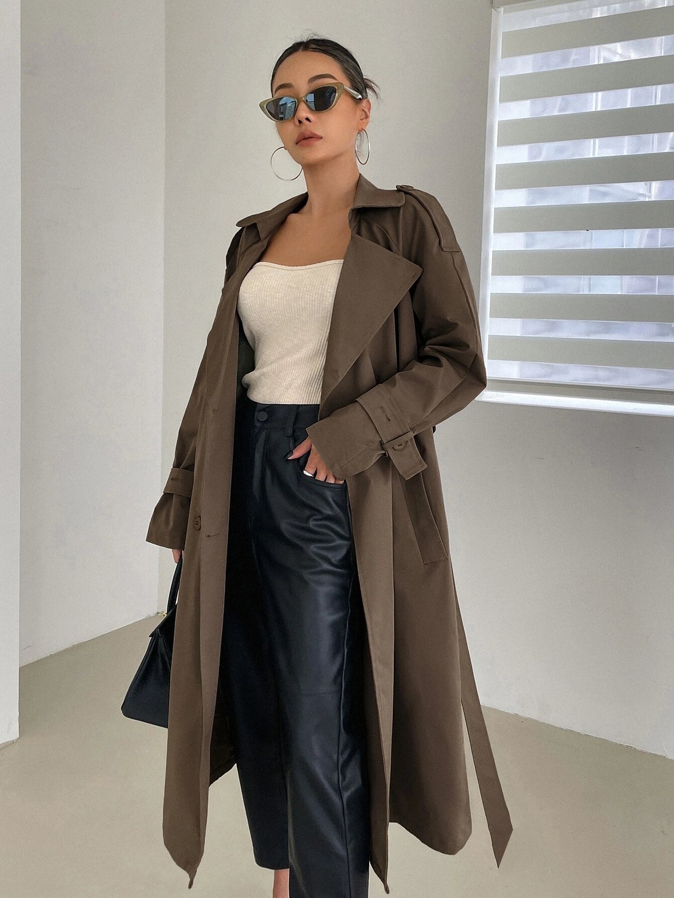 DAZY Raglan Sleeve Epaulettes Design Belted Trench Coat shein