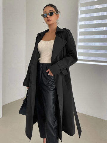 DAZY Raglan Sleeve Epaulettes Design Belted Trench Coat shein