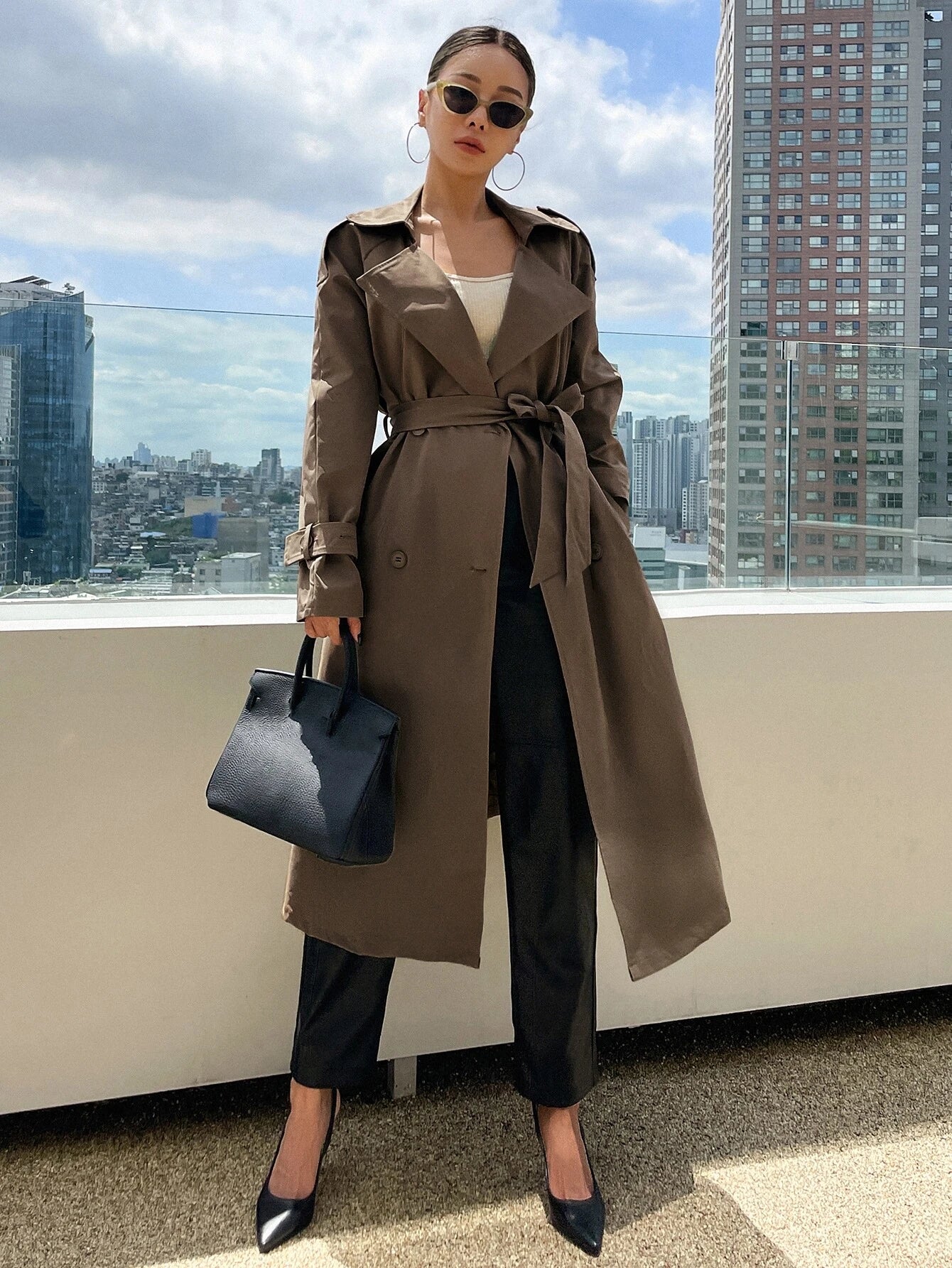 DAZY Raglan Sleeve Epaulettes Design Belted Trench Coat shein