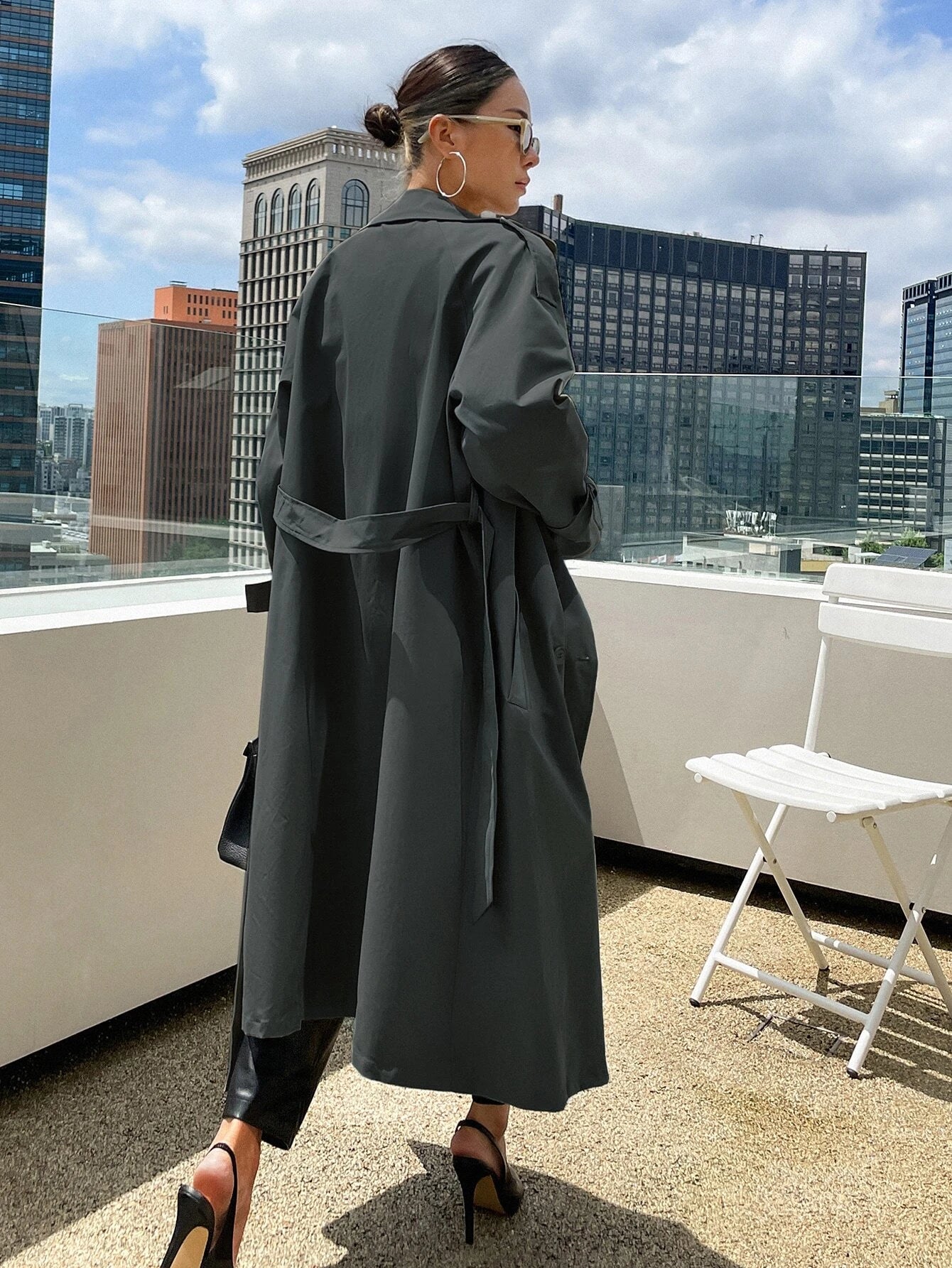 DAZY Raglan Sleeve Epaulettes Design Belted Trench Coat shein