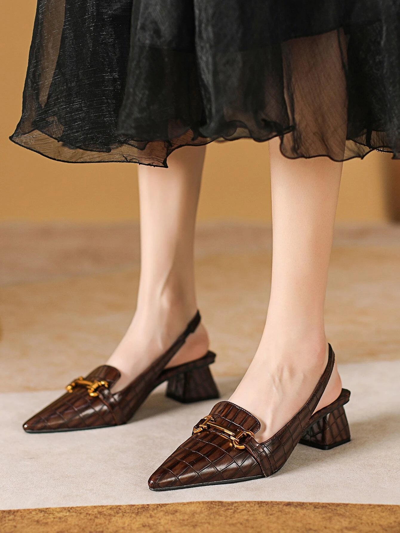 Women's Chunky Heel Pointed-Toe Mule Sandals shein