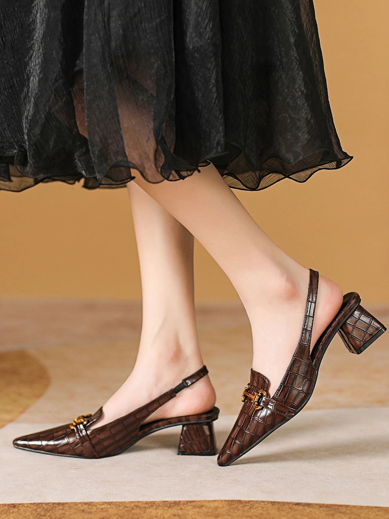 Women's Chunky Heel Pointed-Toe Mule Sandals shein