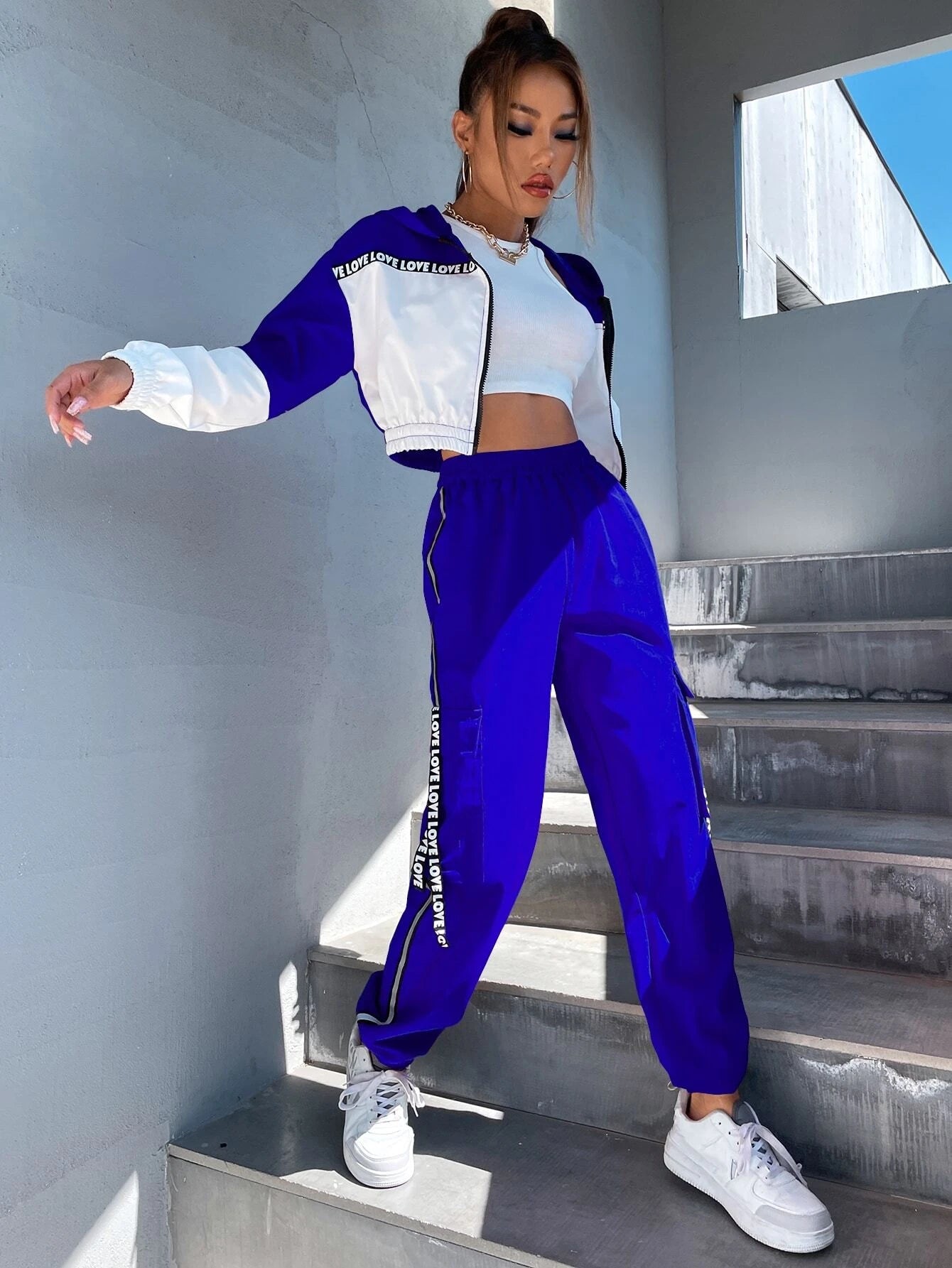 MOOSTA Two Tone Drop Shoulder Letter Tape Zipper Up Jacket & Cargo Pants shein