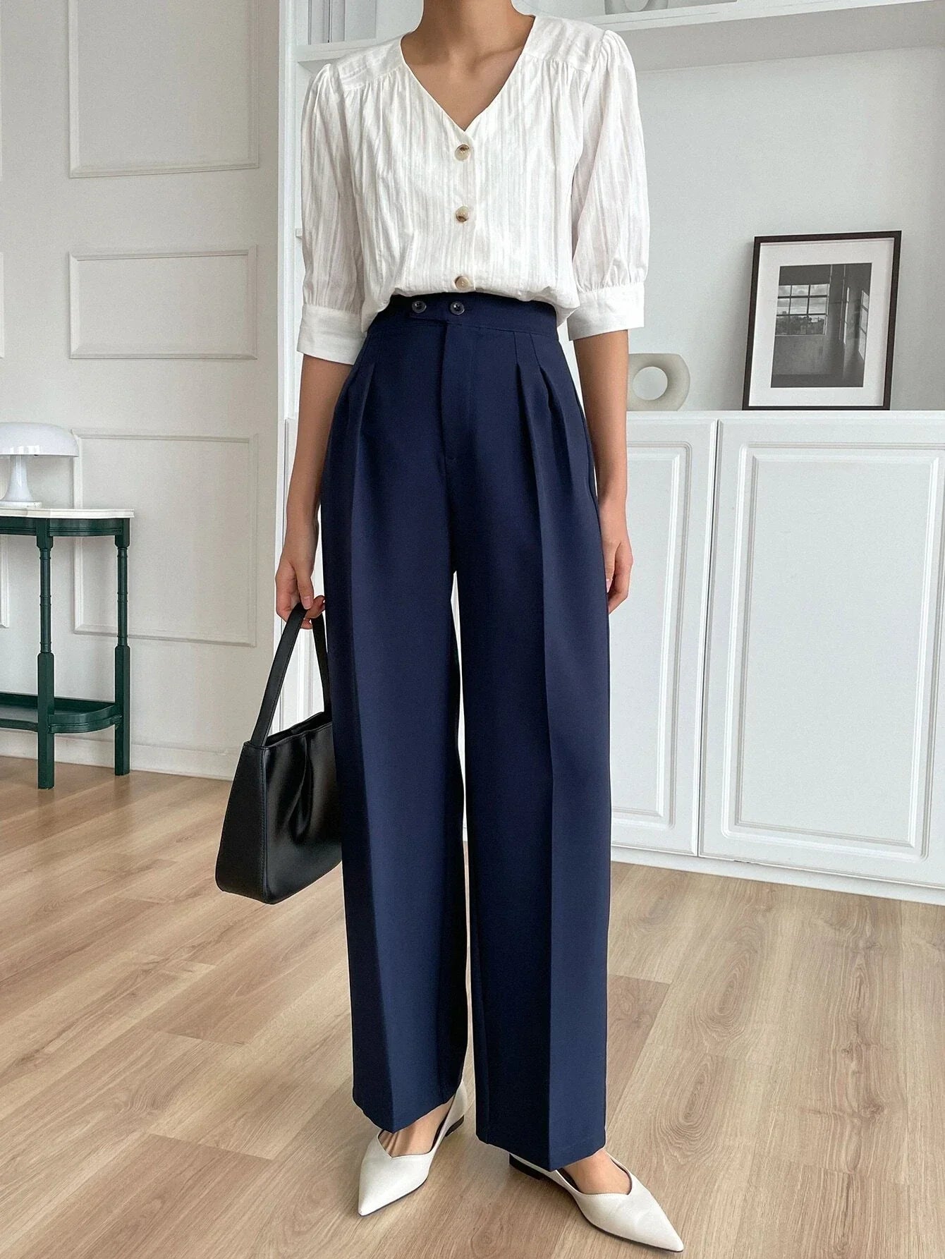 Solid Color Buttoned Straight Leg Regular Fit Casual Pants shein