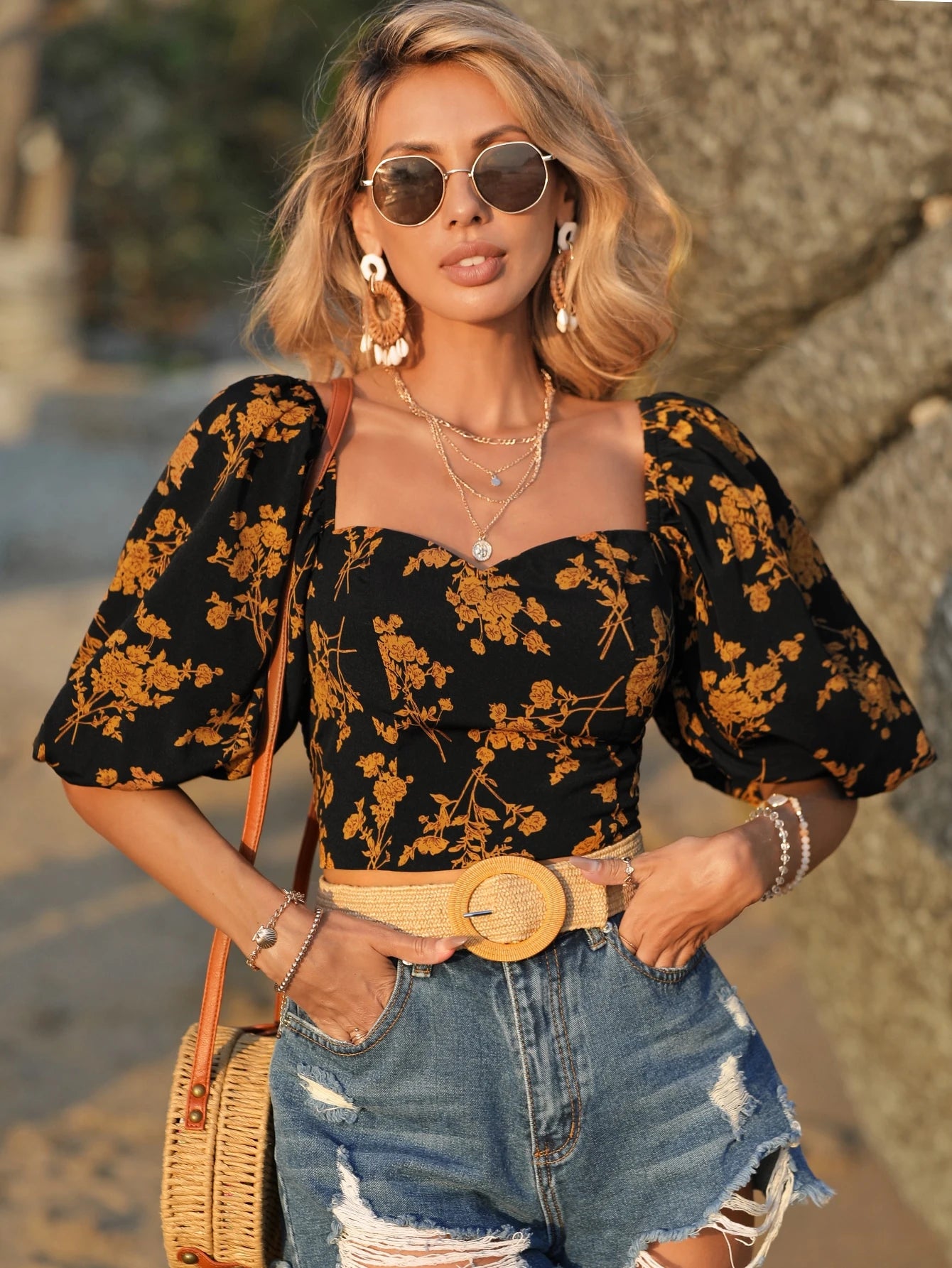 VCAY Floral Print Sweetheart Neck Blouse shein