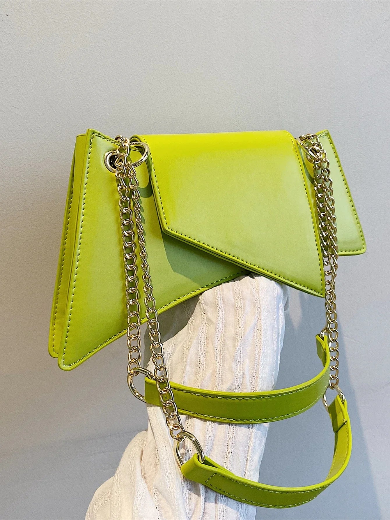 Minimalist Chain Novelty Bag shein