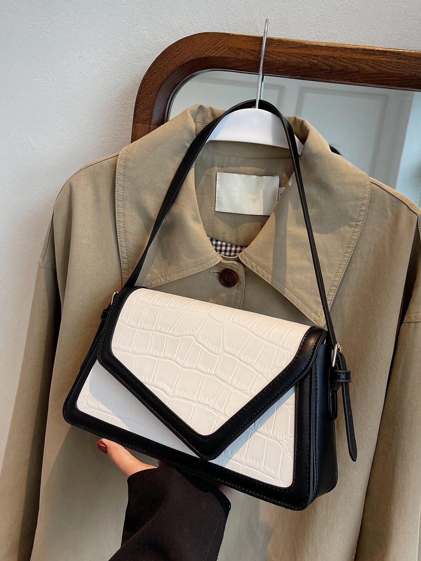 1pc Fashionable Color-Block Crocodile Pattern Diamond Checkered Flap Zipper Vintage Simple Shoulder Bag