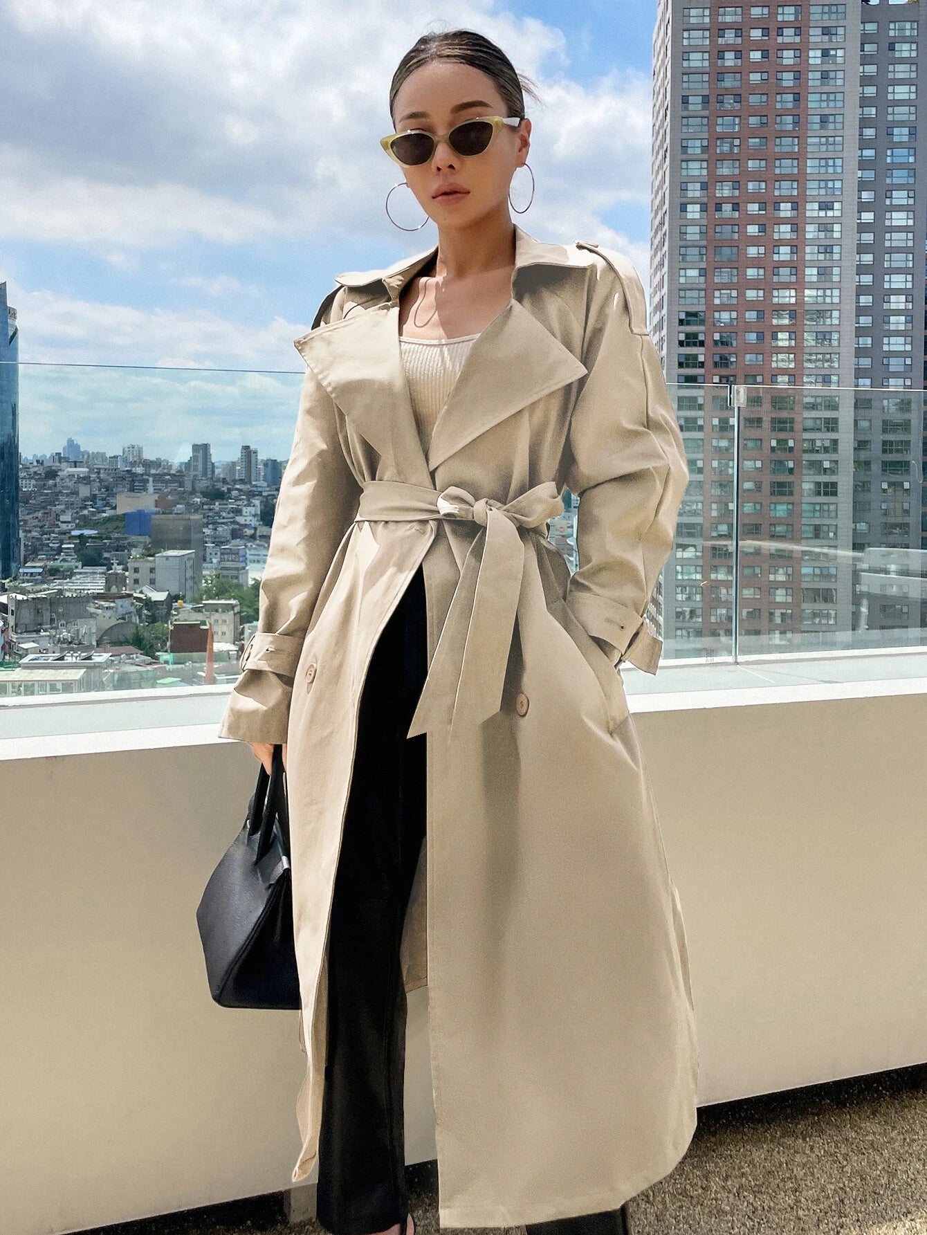 DAZY Raglan Sleeve Epaulettes Design Belted Trench Coat shein