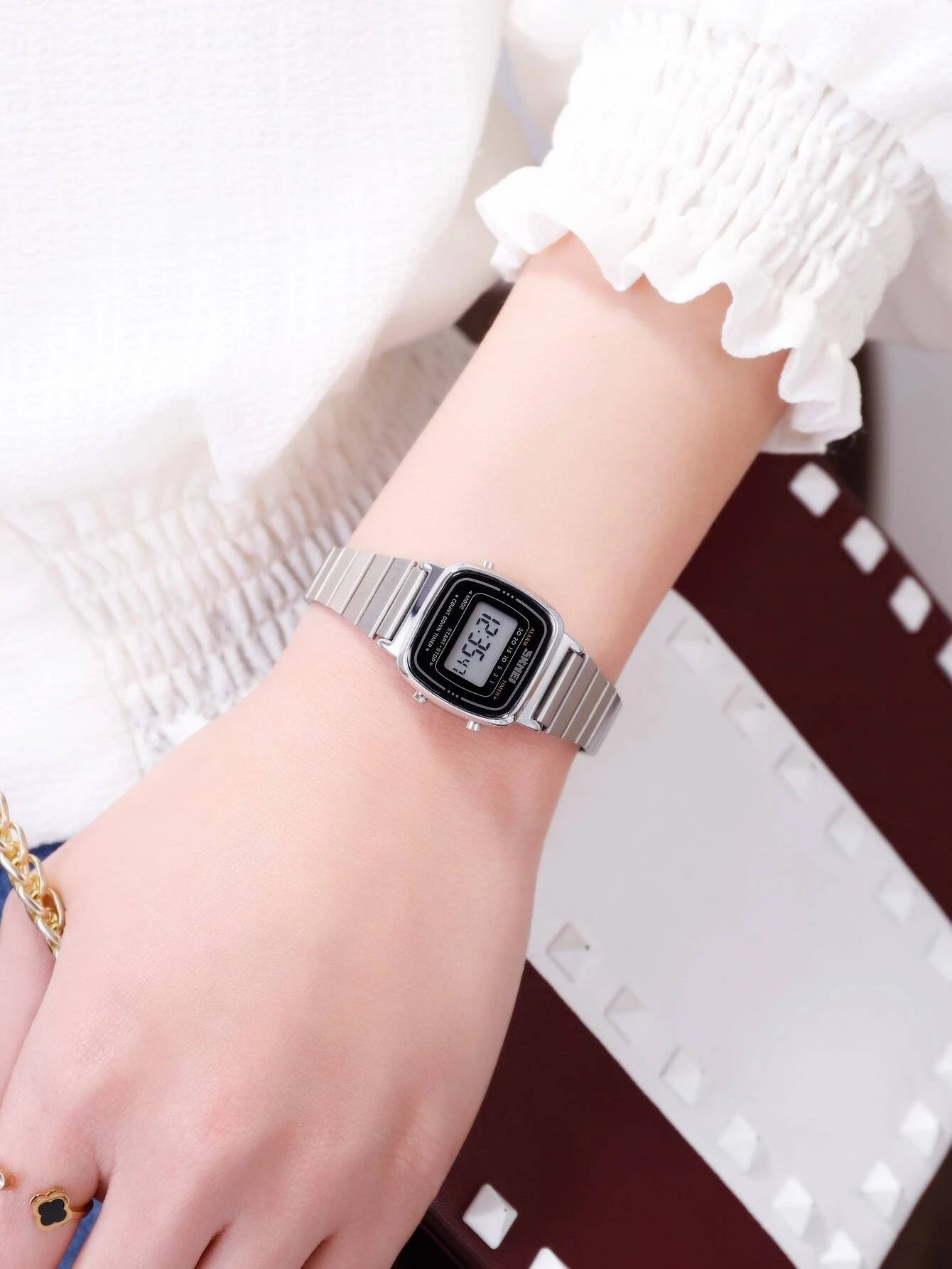 1pc Women Gold Stainless Steel Strap Fashionable Calendars Alarm Water Resistant Digital Watch shein