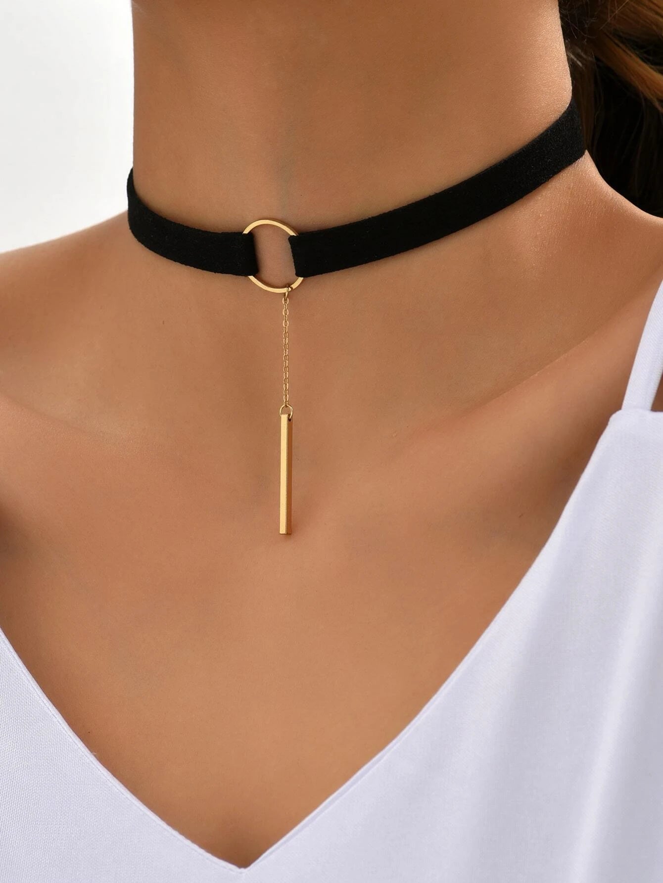 1pc Black Velour Choker With Gold Long Bar Pendant For Women shein