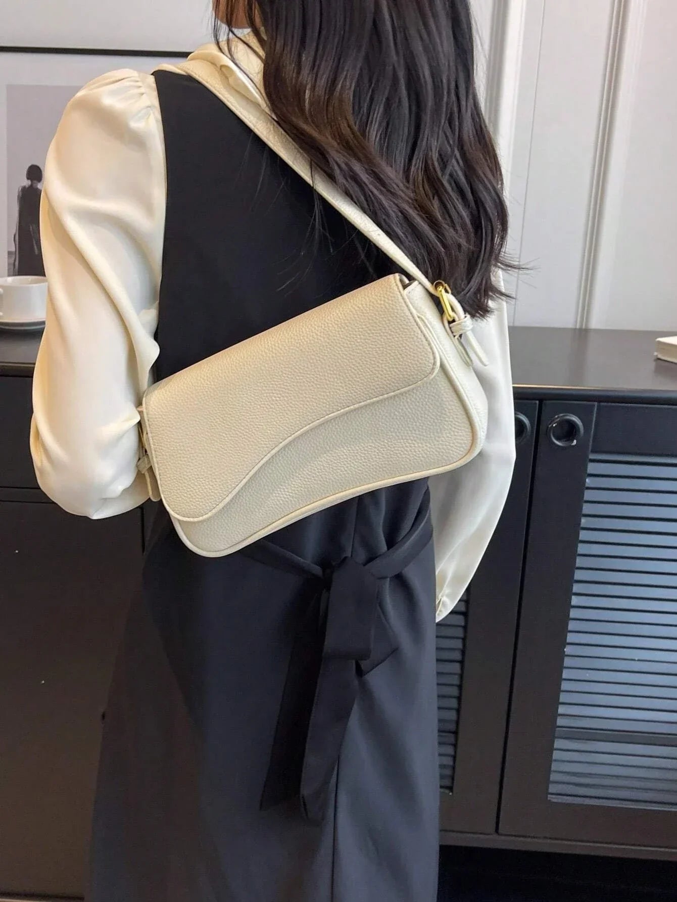 Dopamine Fashionable Women Crossbody Bag shein