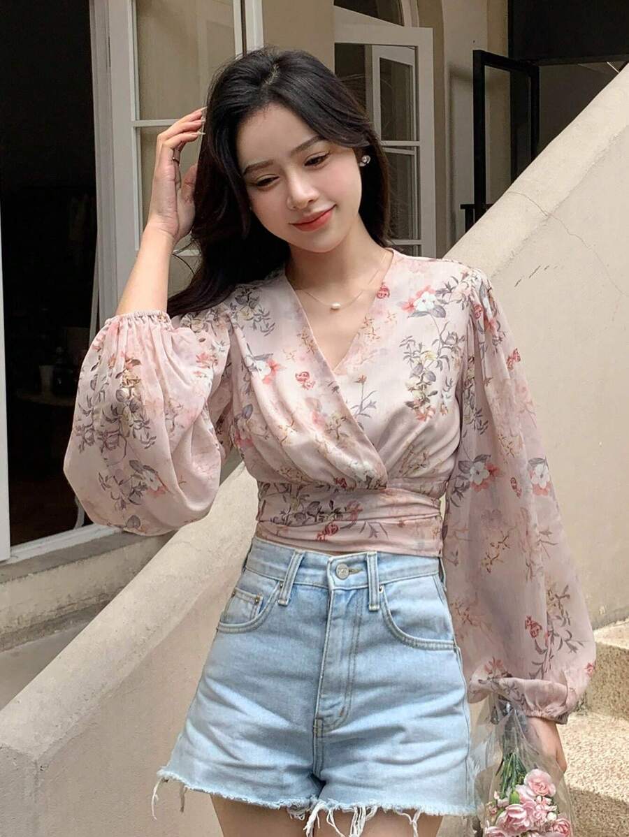 DAZY Floral Print Tie Back Lantern Sleeve Blouse shein
