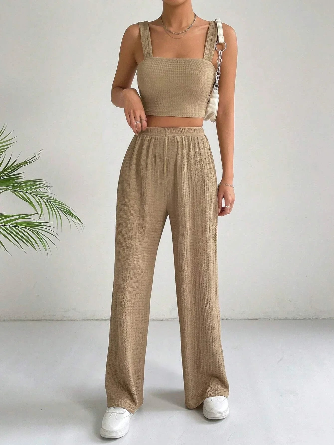 EZwear Solid Crop Cami Top & Wide Leg Pants shein