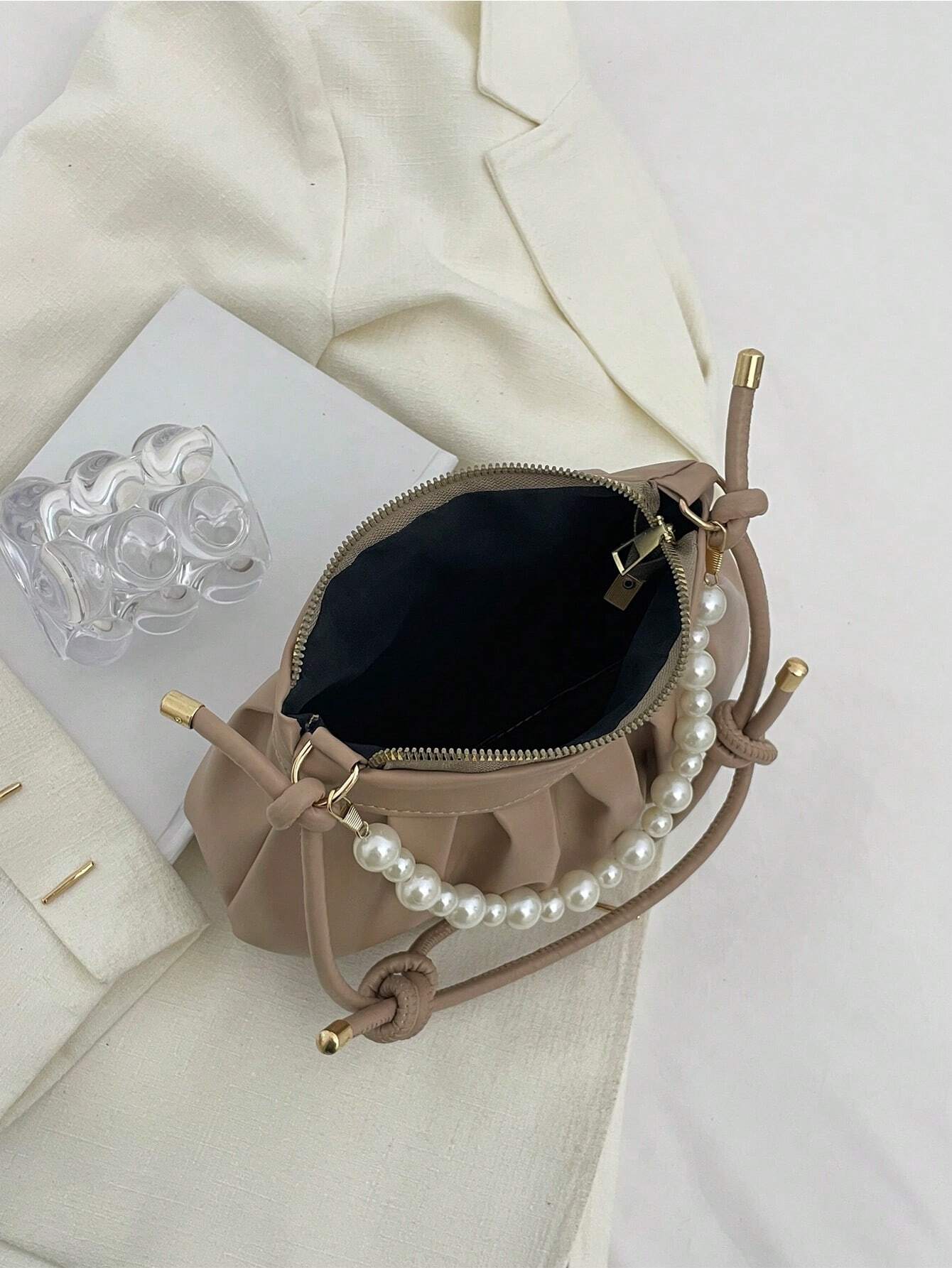 Argyle Princess Faux Pearl & Rhinestone Pearl Chain & Decor Minimalist Pearls Decor Ruched Bag shein