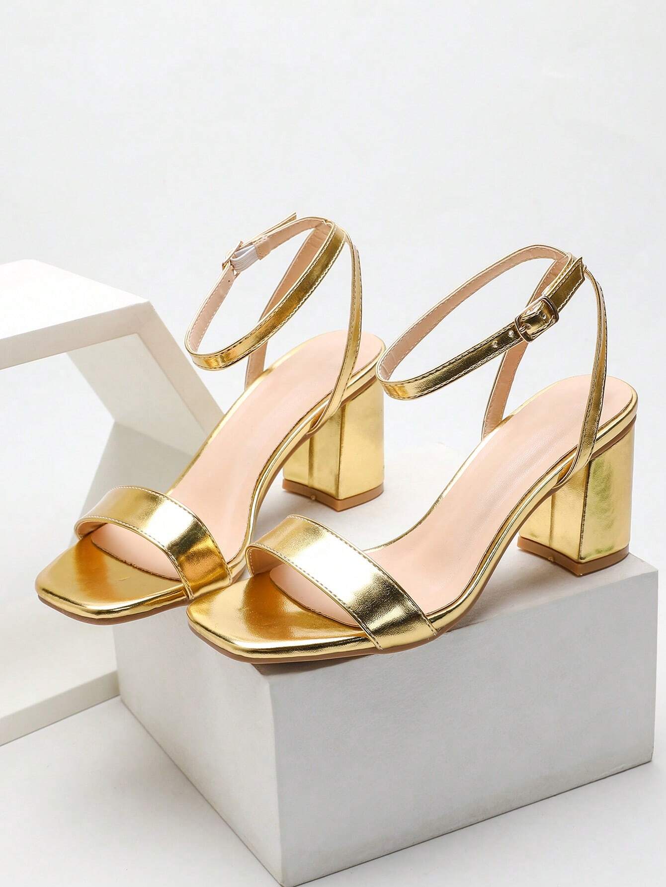 Women's Fashionable Square Toe Block Heel Champagne Colored High Heel Sandals shein