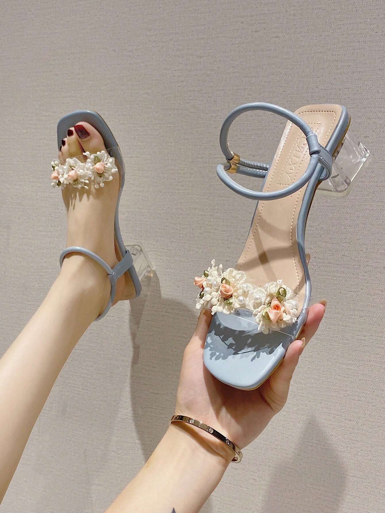 Women Flower Decor Clear Chunky Heeled Ankle Strap Sandals shein