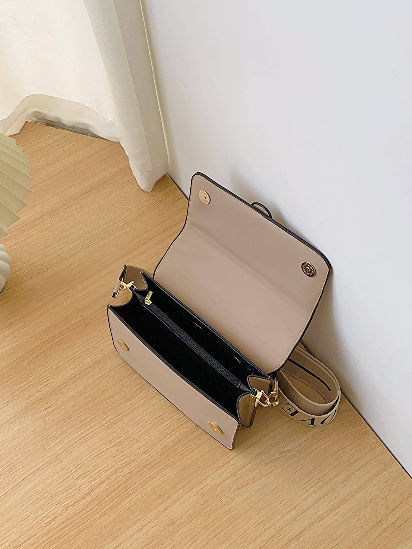 Lightweight,Business Casual Mini Flap Crossbody Bag shein