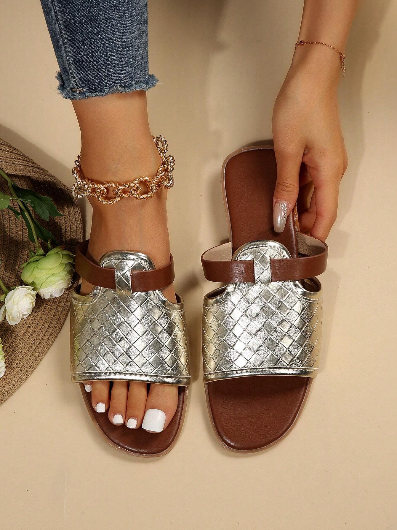 Women Fish Scale Sequin Decorated Open Toe Slip-On Flat Sandals shein