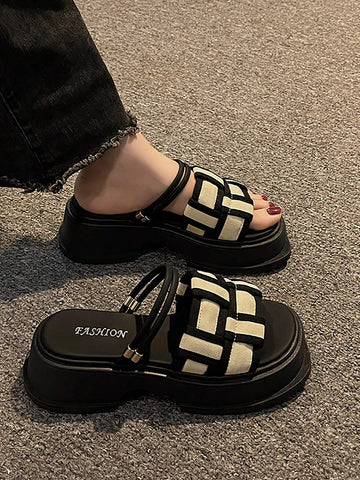 Women Braided Detail Flatform Slide Sandals