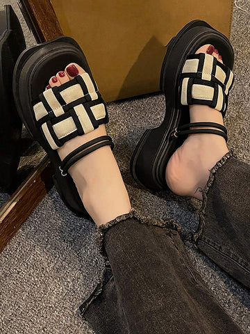 Women Braided Detail Flatform Slide Sandals