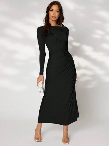 Modely Solid Ruched Side Dress shein