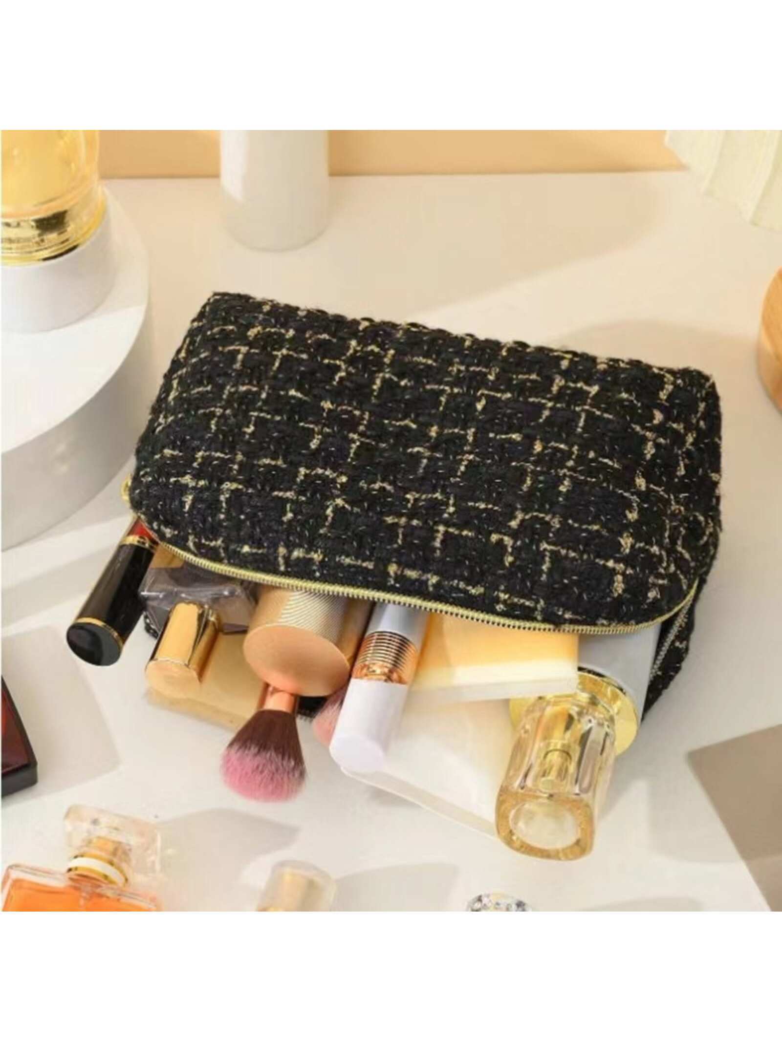 1pc Large Capacity Checkerboard Hand-Woven Cosmetic Bag, Portable Toiletry Storage Box, Travel Bag For Travel Storage Bag,Makeup Bag