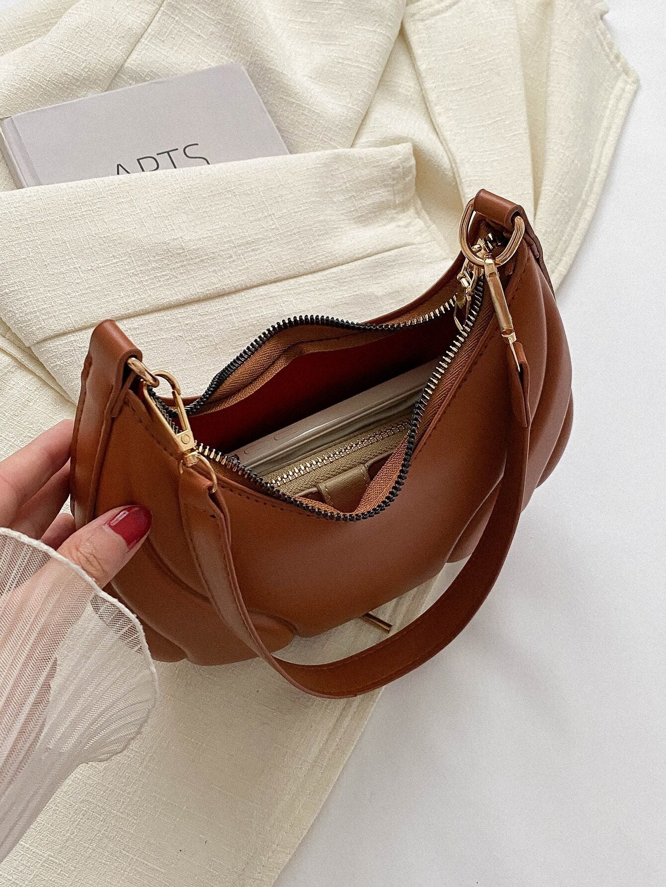 Fashionable Solid Color Versatile Shoulder Bag For Women shein
