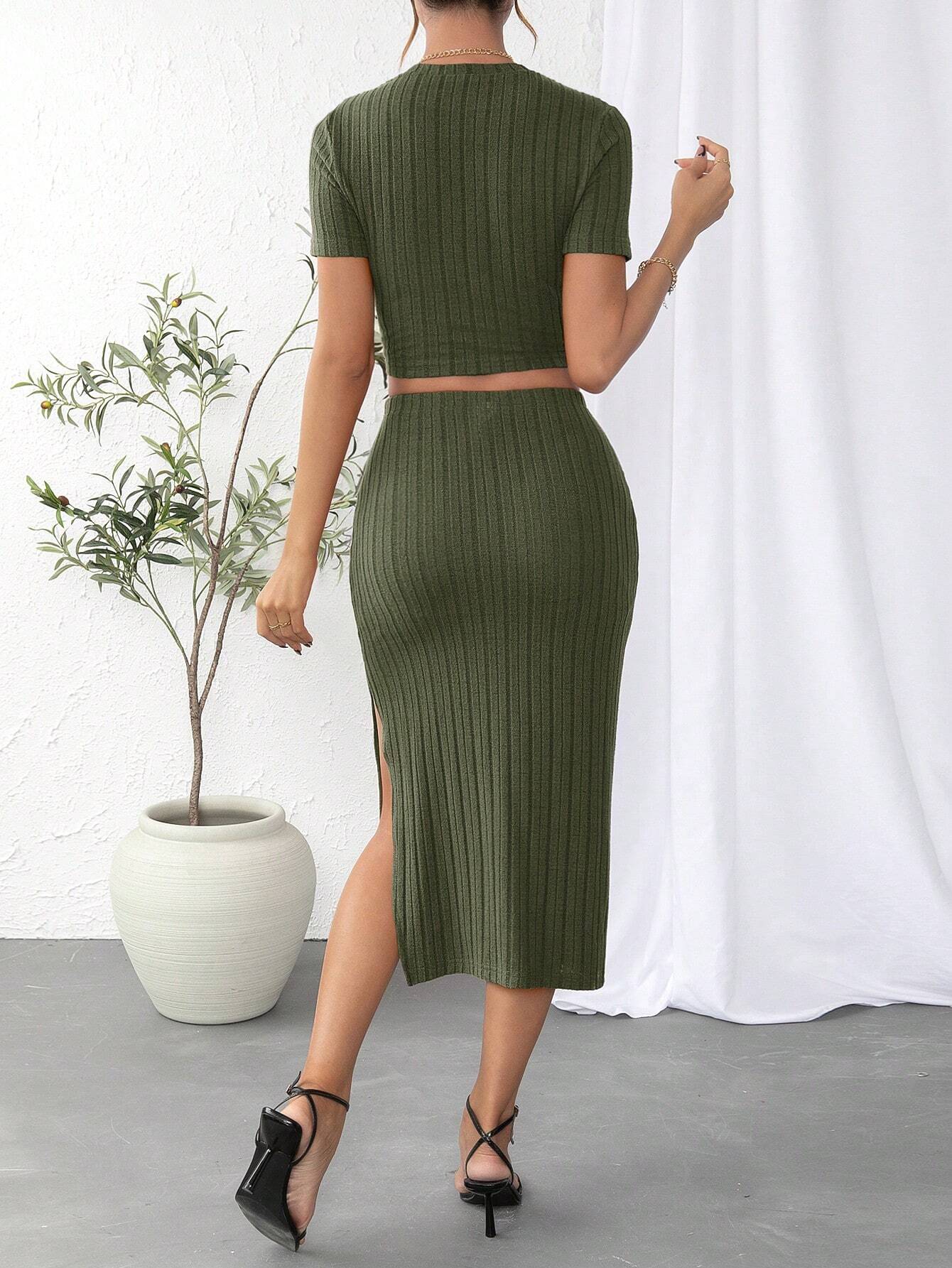Essnce Solid Crop Tee & Split Thigh Skirt Shein