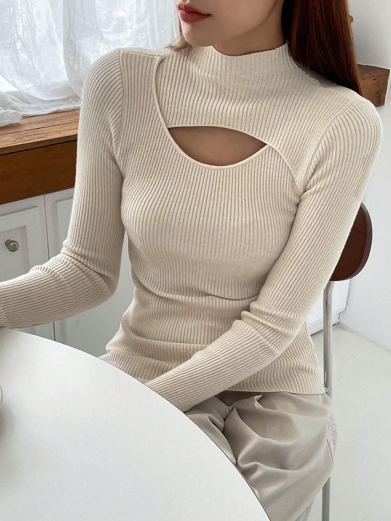 DAZY Solid Color Hollow Out Half Turtle Neck Sweater shein