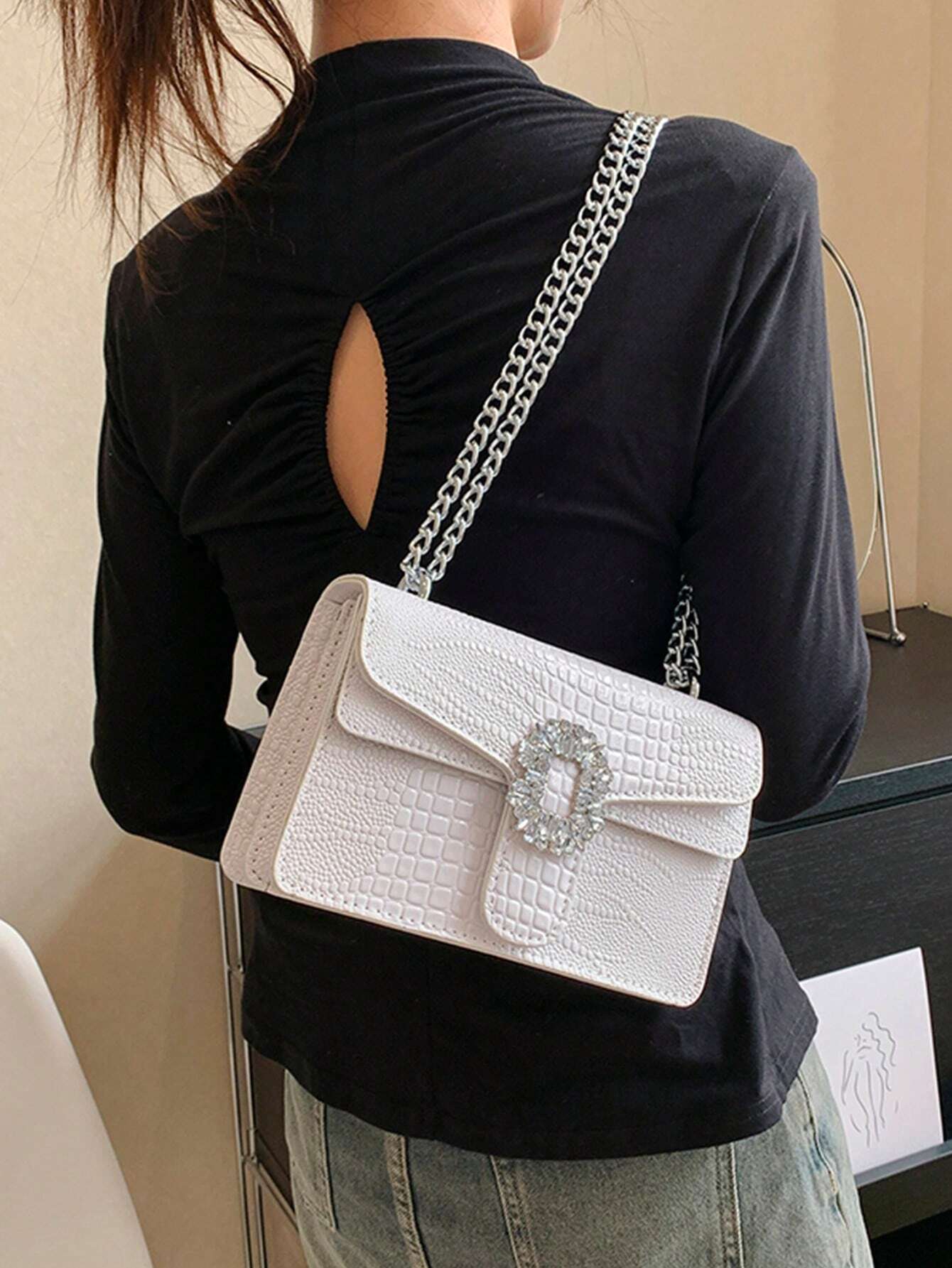 Casual Fashion Chain Shoulder Bag shein