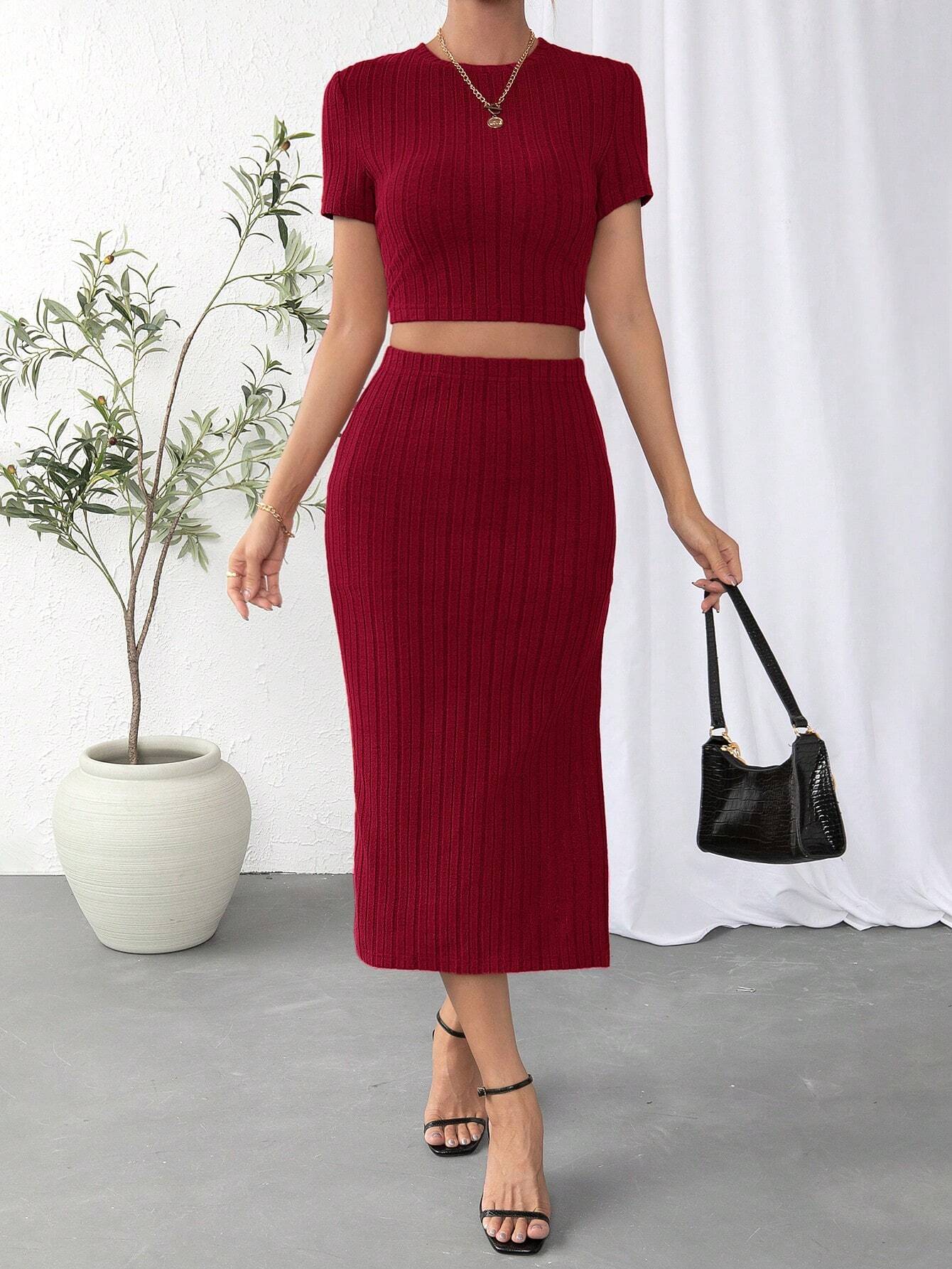 Essnce Solid Crop Tee & Split Thigh Skirt Shein