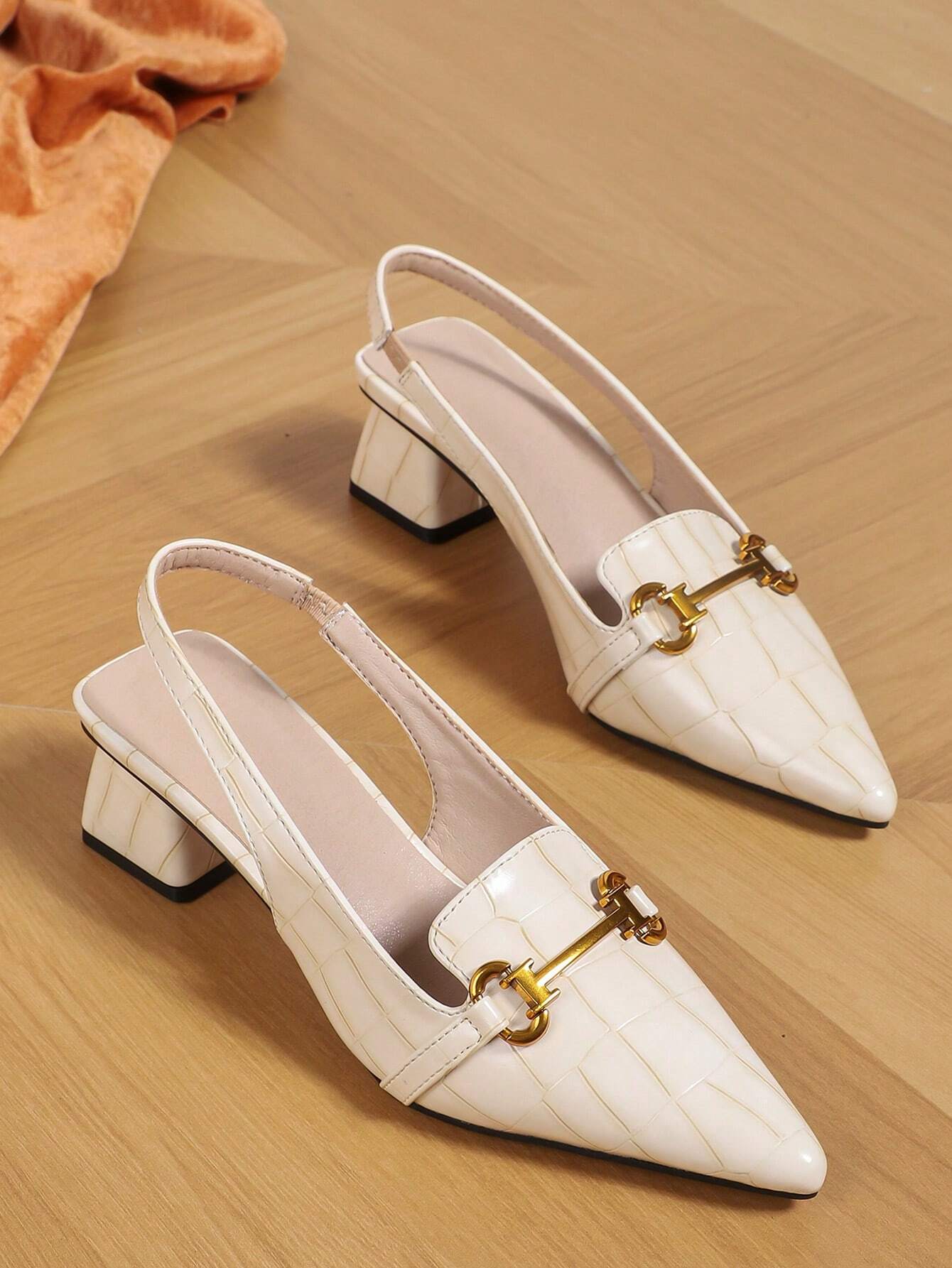 Women's Chunky Heel Pointed-Toe Mule Sandals shein