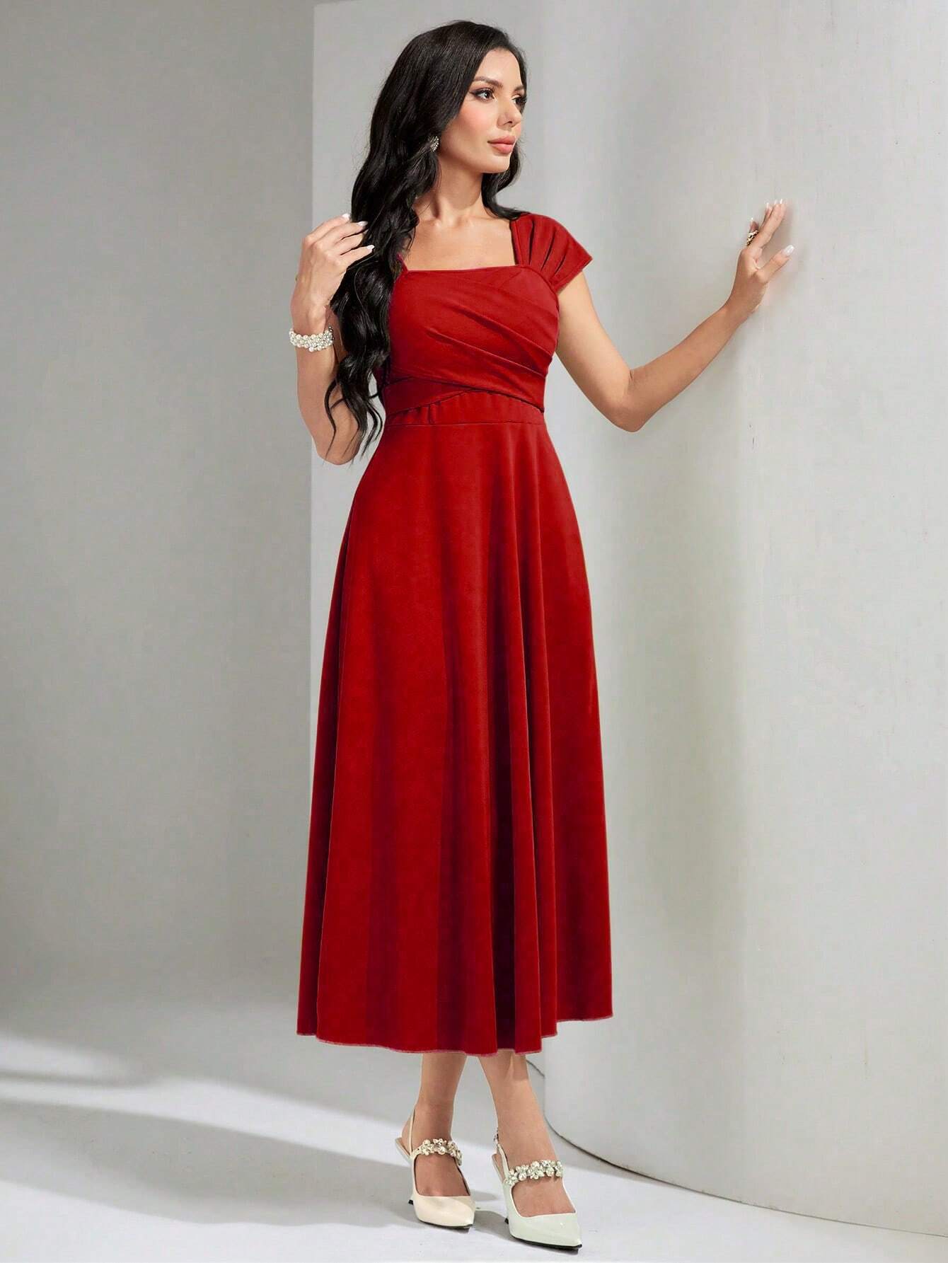 Mulvari Solid Square Neck A-line Dress shein