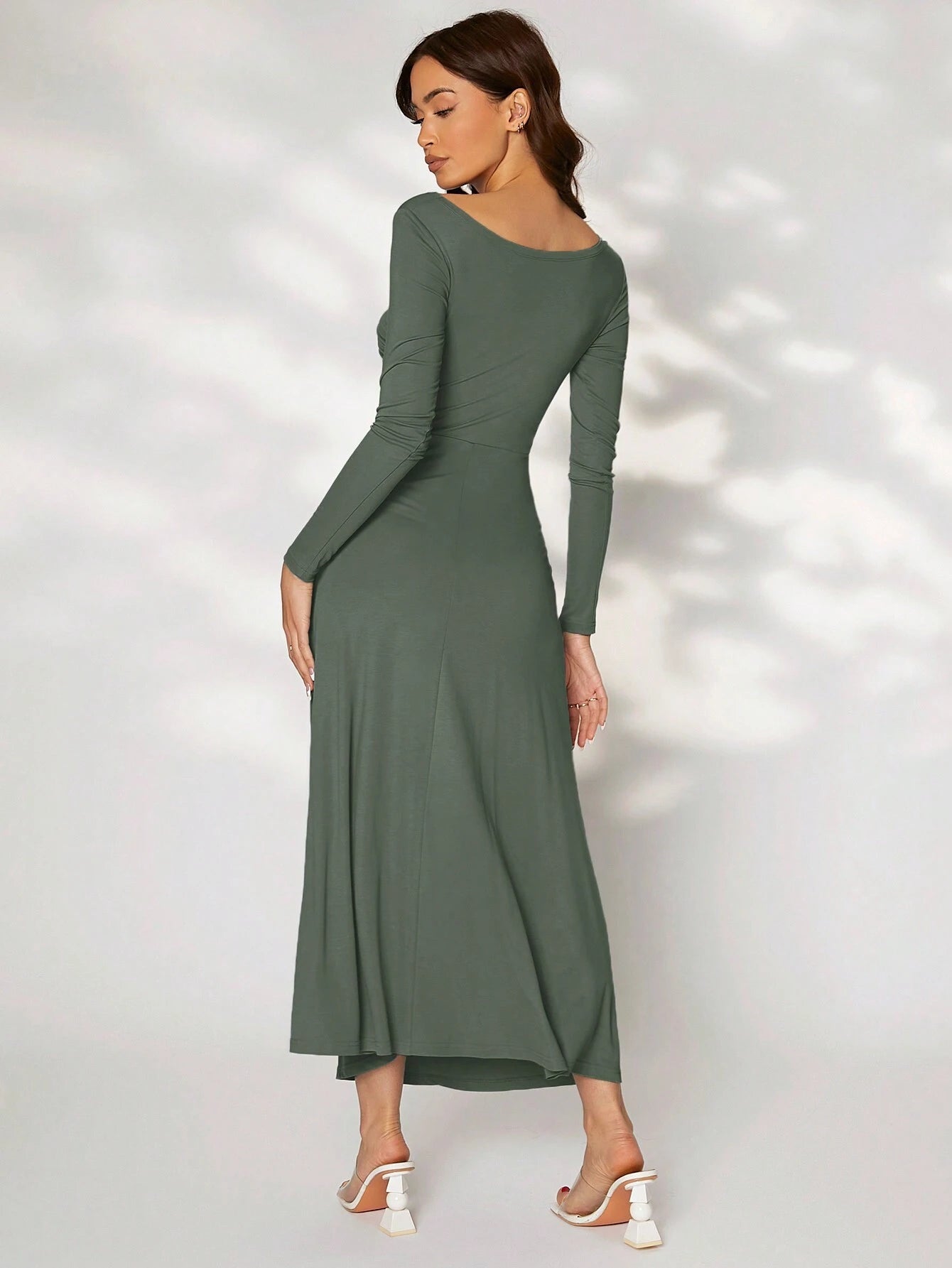 Modely Solid Ruched Side Dress shein