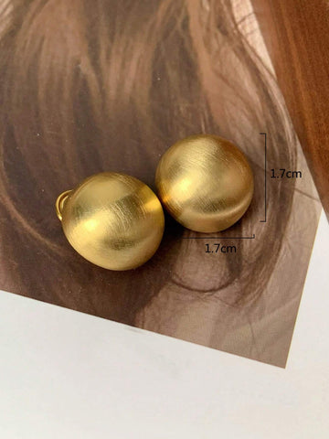 2pcs Exaggerated Faux Pearl Stud Earrings shein