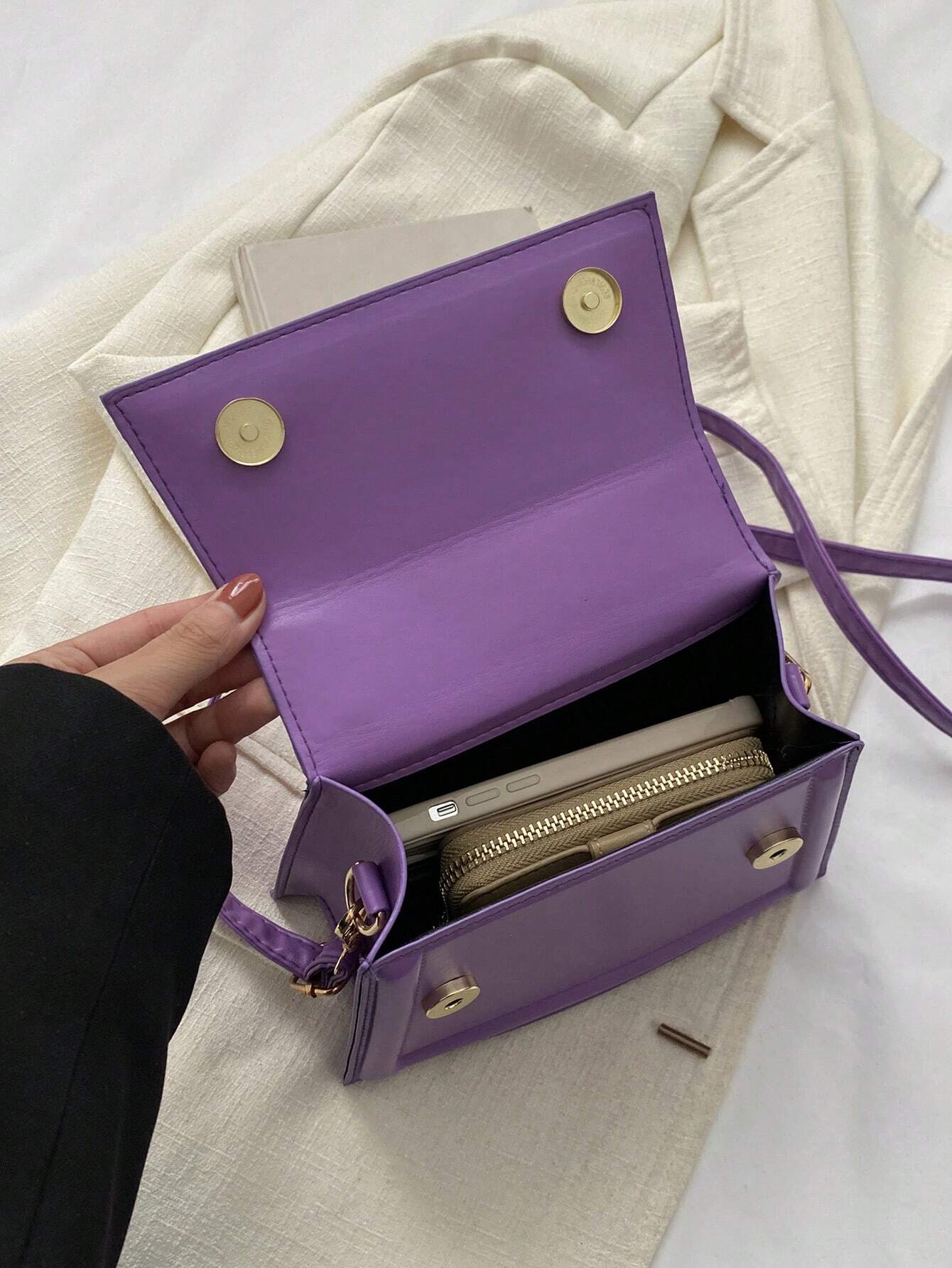 Fashionable Solid Color Flap Mini Handbag shein