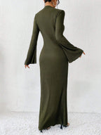 Rafferiza Solid Color Long Bell Sleeve Women's Dress shein