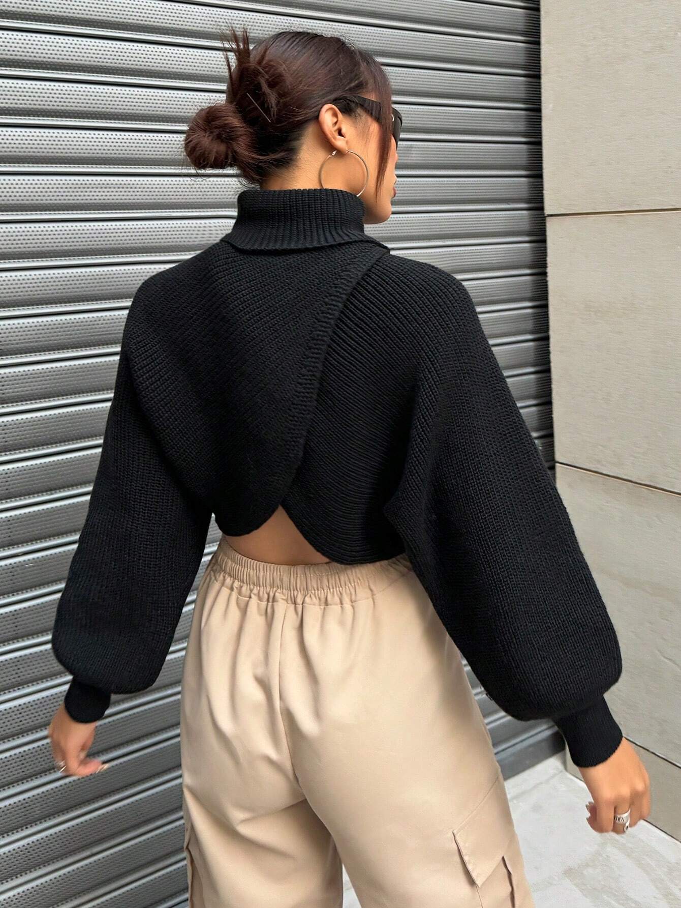 MOOSTA Turtleneck Asymmetrical Hem Short Casual Sweater shein