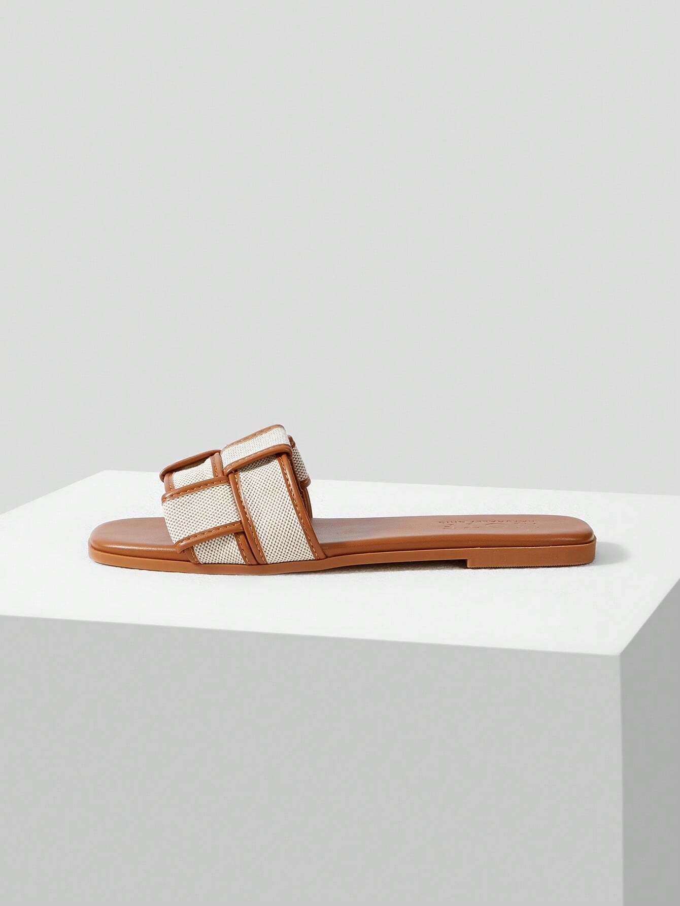 MOTF PREMIUM WOVEN DESIGN SQUARE TOE FLAT SANDALS shein